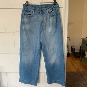 Hi rise wide leg mom jeans sz 8